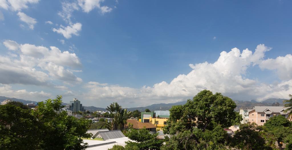 Cozy Accommodations คิงส์ตัน ภายนอก รูปภาพ